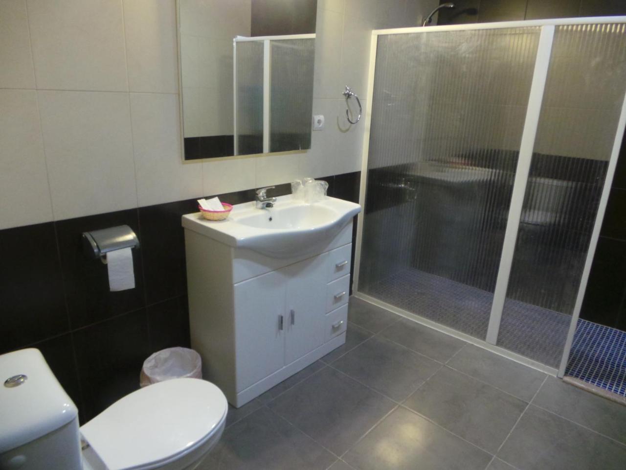 Hotel Restaurant Cau Blanch Useras 外观 照片
